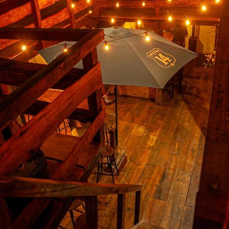 Kamazoztz Hostel And Travel Antigua Dış mekan fotoğraf