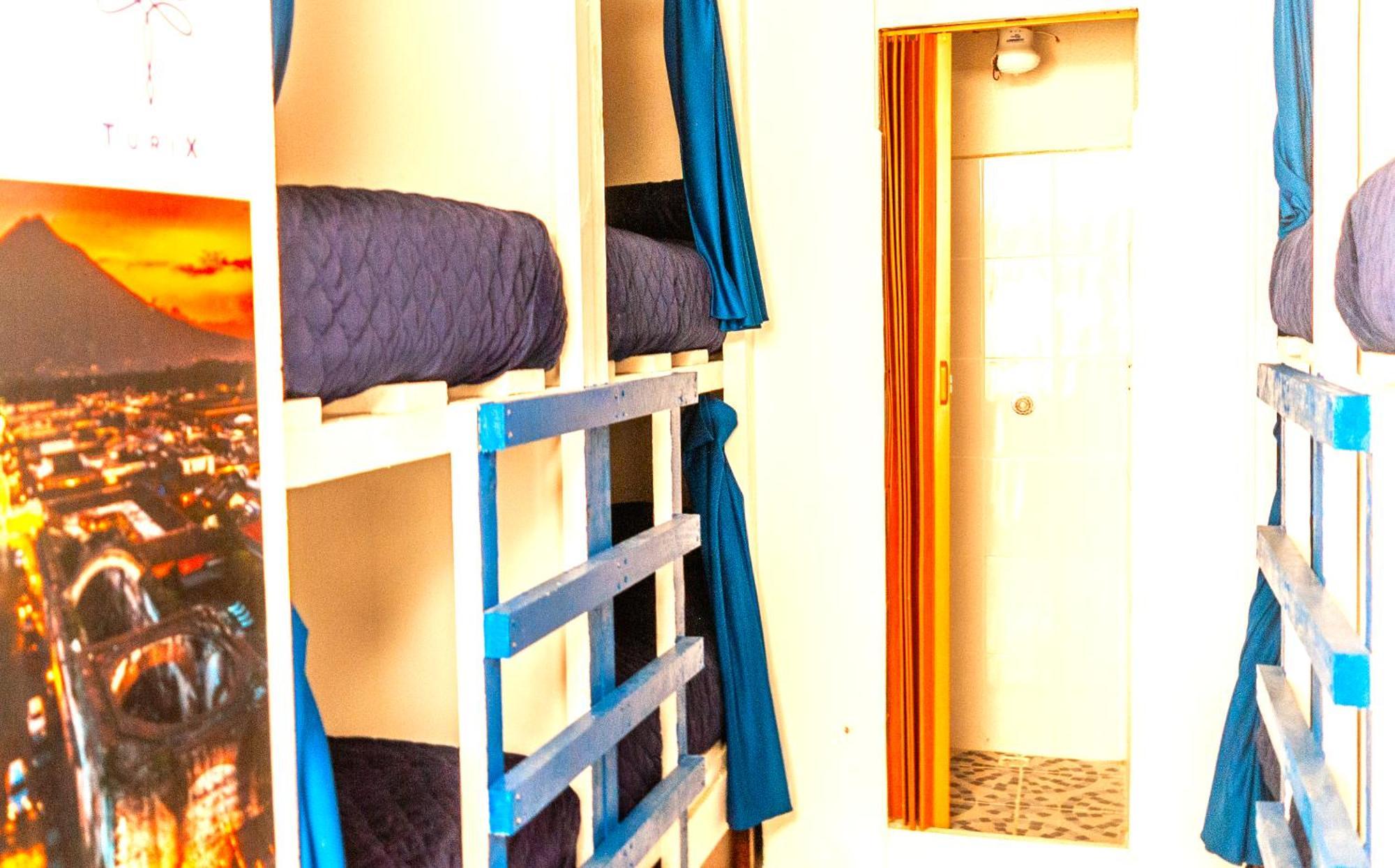Kamazoztz Hostel And Travel Antigua Dış mekan fotoğraf