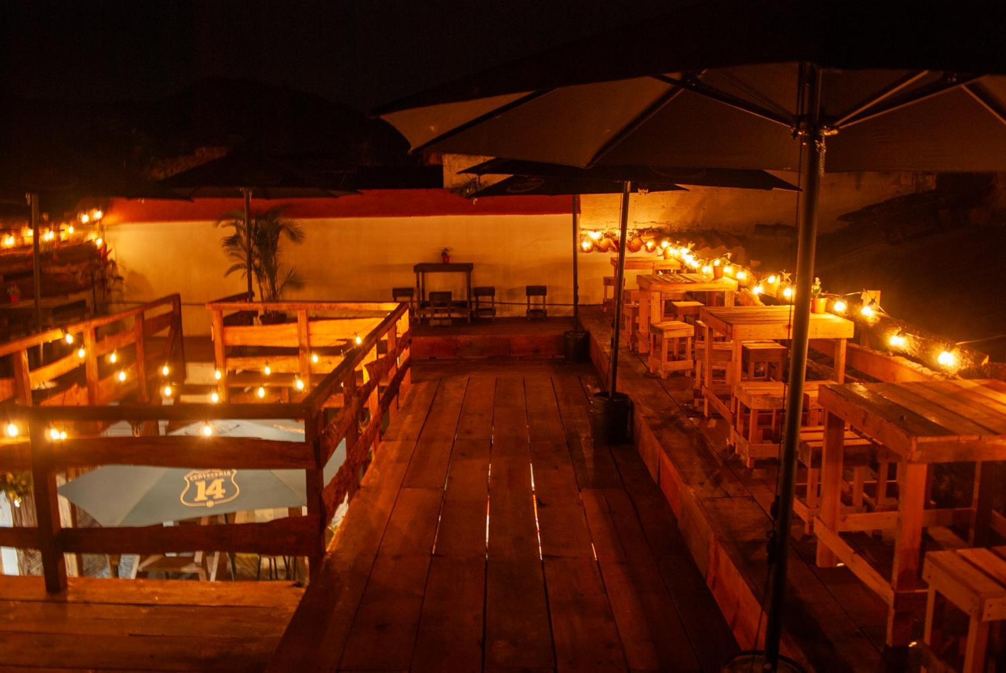 Kamazoztz Hostel And Travel Antigua Dış mekan fotoğraf