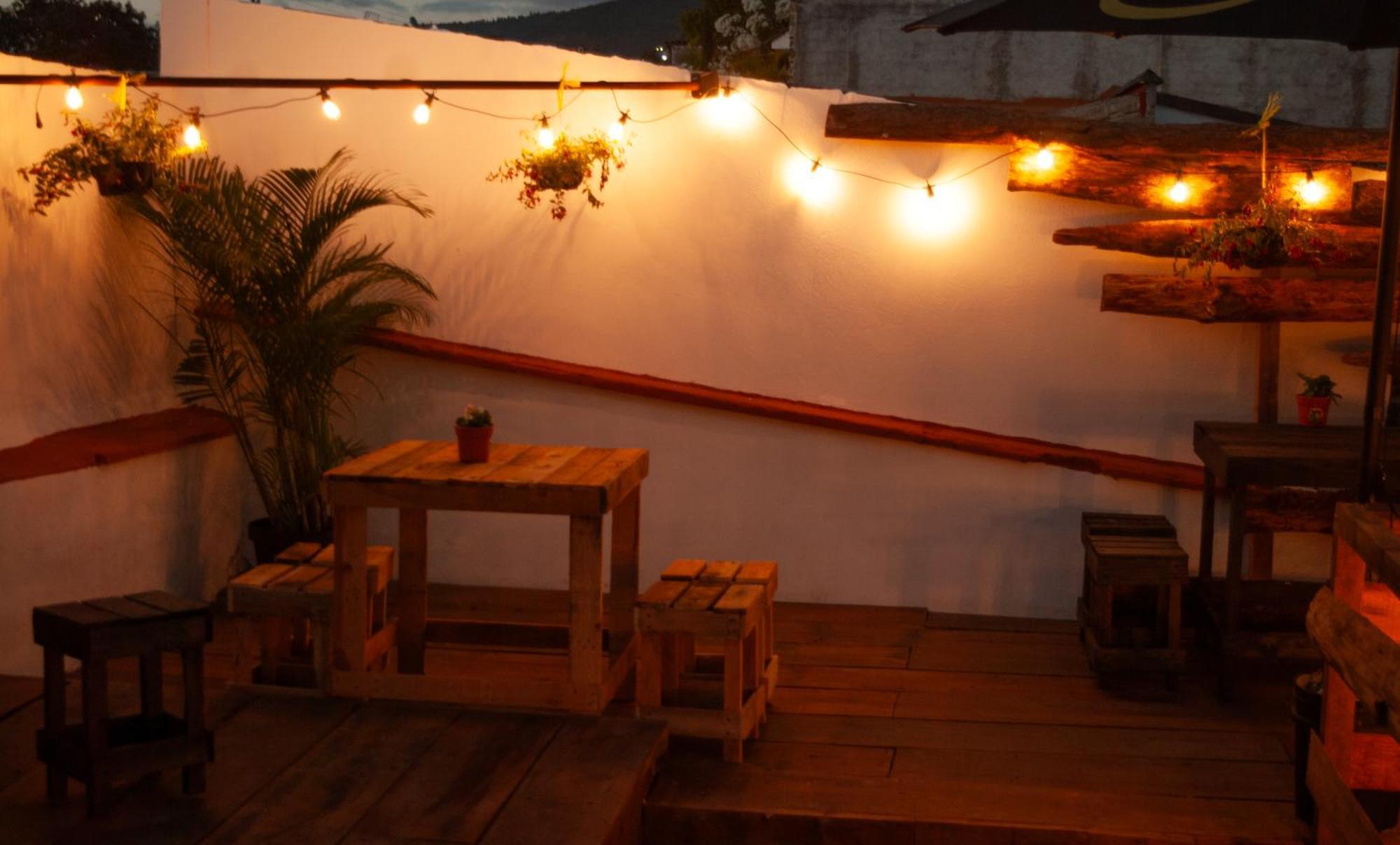 Kamazoztz Hostel And Travel Antigua Dış mekan fotoğraf